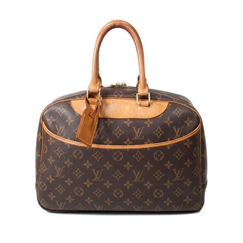 louis vuitton lxr&|lxr handbags acquisition.